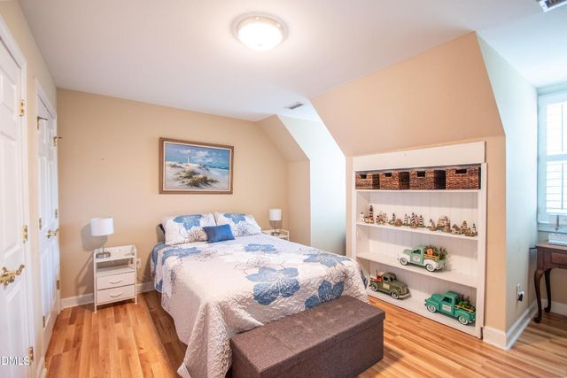 5708 Castlebrook Drive, Raleigh, NC 27604