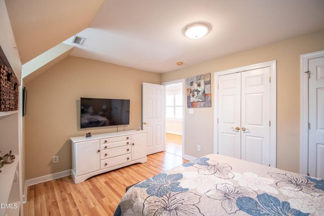 5708 Castlebrook Drive, Raleigh, NC 27604