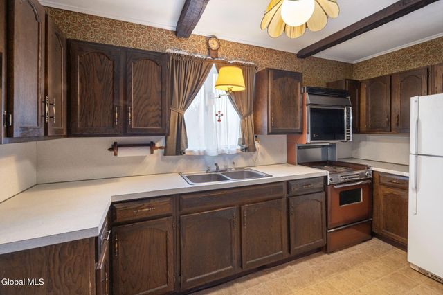 114 Seebers Lane, Canajoharie, NY 13317