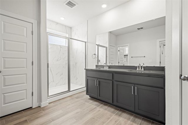 187 Everglades DR, Kyle, TX 78640