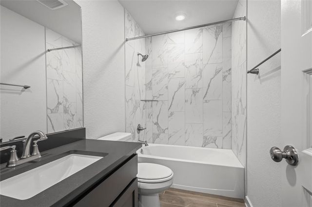 187 Everglades DR, Kyle, TX 78640