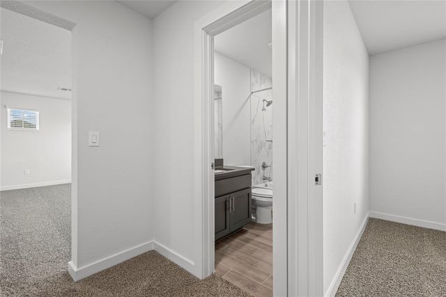 187 Everglades DR, Kyle, TX 78640