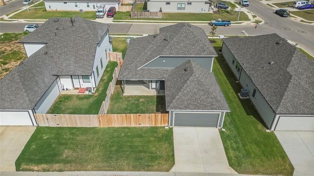 187 Everglades DR, Kyle, TX 78640