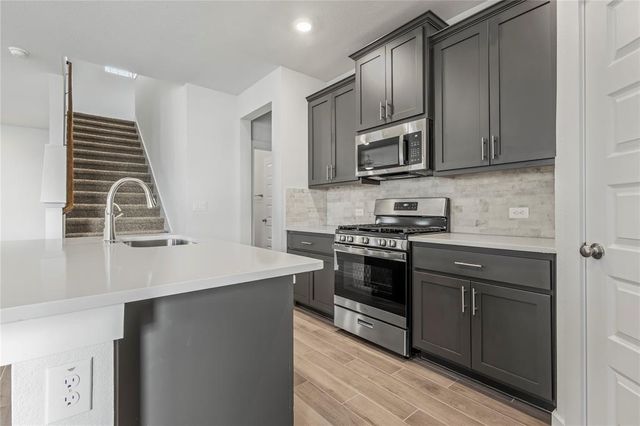 187 Everglades DR, Kyle, TX 78640