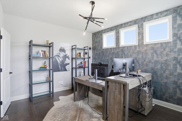 5166 Peachtree Road, Zionsville, IN 46077