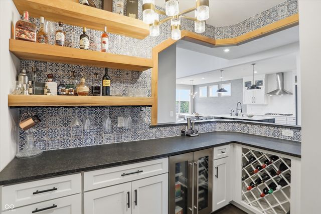 5166 Peachtree Road, Zionsville, IN 46077