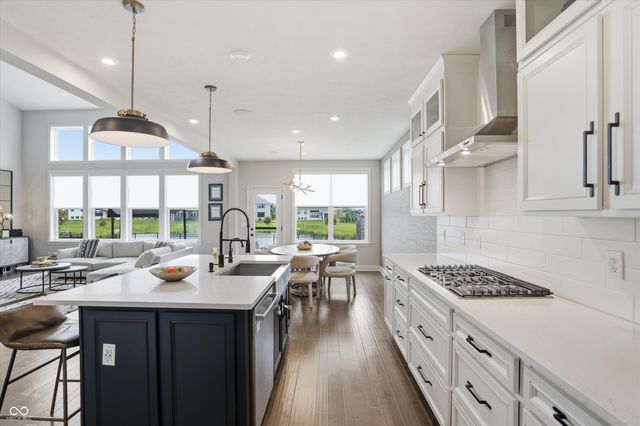 5166 Peachtree Road, Zionsville, IN 46077
