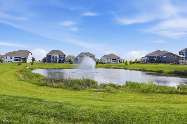 5166 Peachtree Road, Zionsville, IN 46077