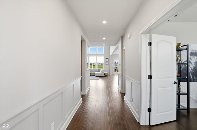 5166 Peachtree Road, Zionsville, IN 46077