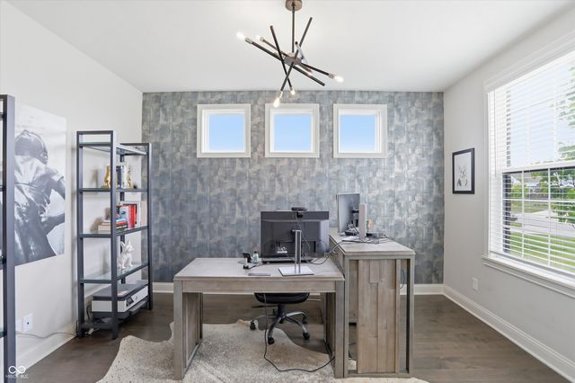 5166 Peachtree Road, Zionsville, IN 46077