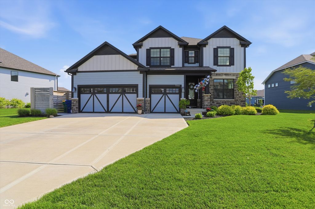 5166 Peachtree Road, Zionsville, IN 46077