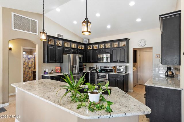 18145 E VENCINO Street, Gilbert, AZ 85298