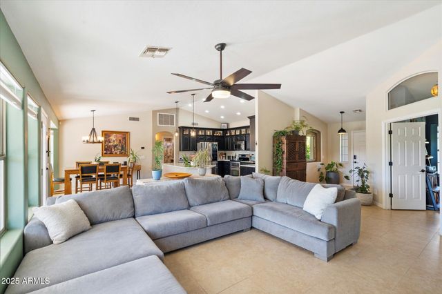 18145 E VENCINO Street, Gilbert, AZ 85298