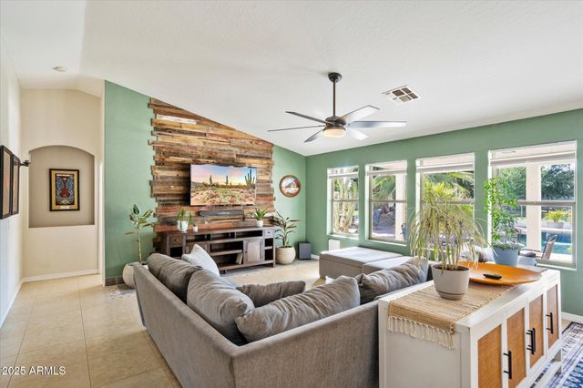 18145 E VENCINO Street, Gilbert, AZ 85298