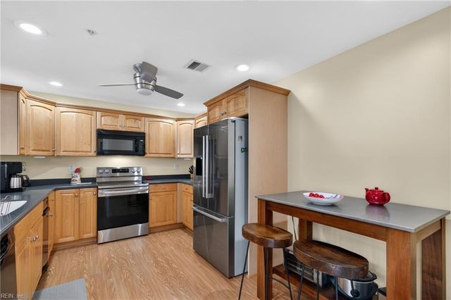 2140 Vista Cir Apt 202, Virginia Beach, VA 23451