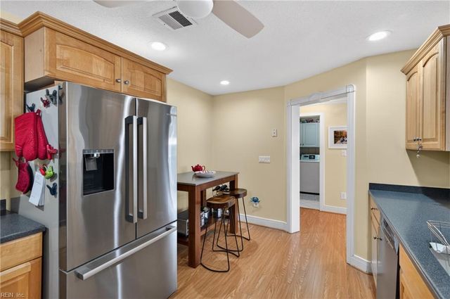 2140 Vista Cir Apt 202, Virginia Beach, VA 23451