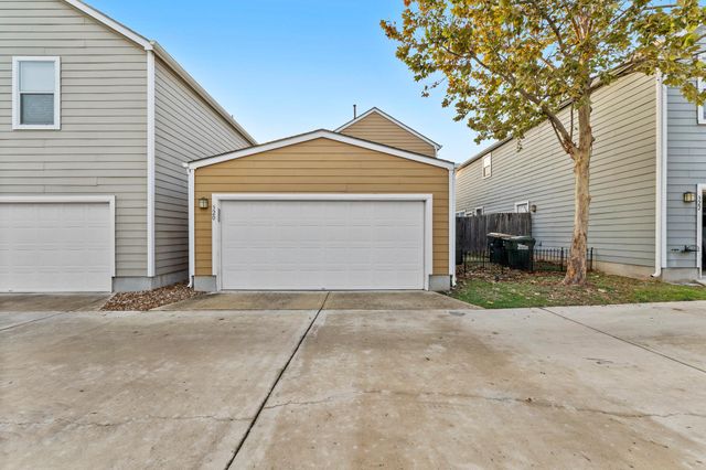 320 Trestle Tree 32, San Marcos, TX 78666