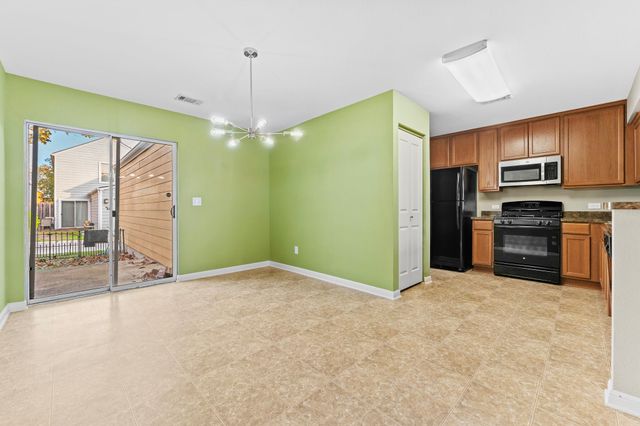 320 Trestle Tree 32, San Marcos, TX 78666