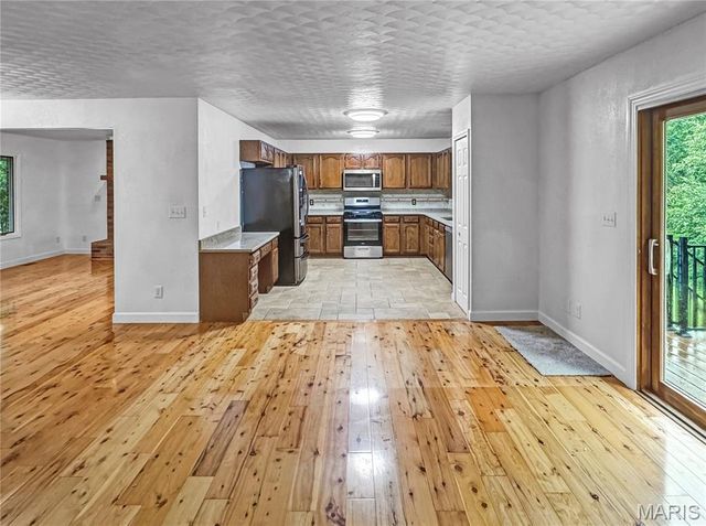 4600 Hilltop Drive, Washington, MO 63090