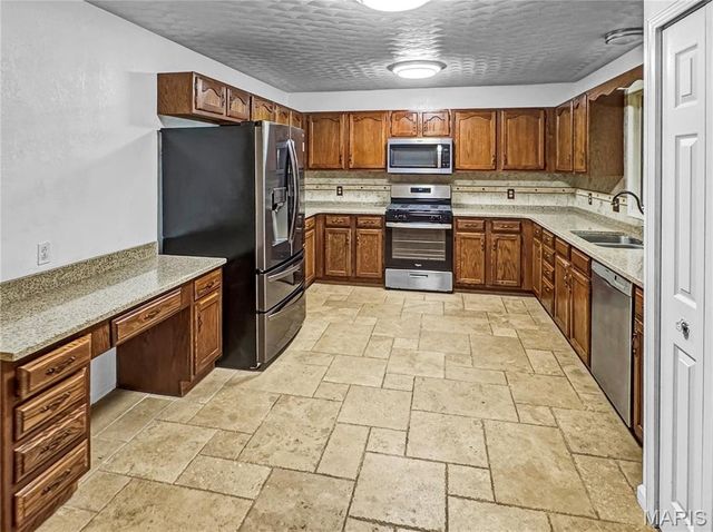 4600 Hilltop Drive, Washington, MO 63090