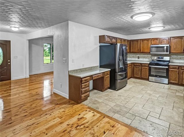 4600 Hilltop Drive, Washington, MO 63090
