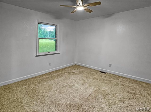 4600 Hilltop Drive, Washington, MO 63090