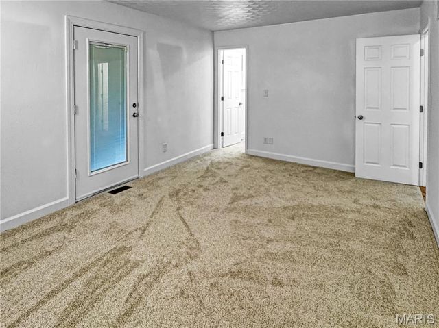 4600 Hilltop Drive, Washington, MO 63090