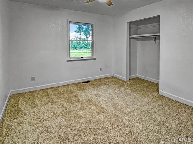 4600 Hilltop Drive, Washington, MO 63090