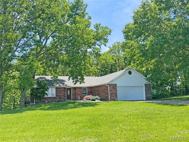 4600 Hilltop Drive, Washington, MO 63090