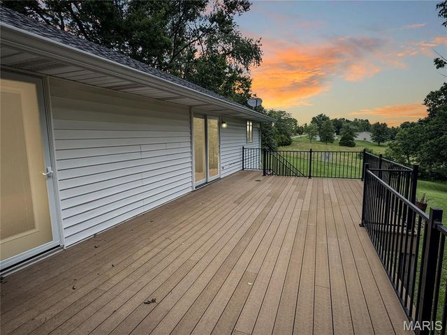 4600 Hilltop Drive, Washington, MO 63090