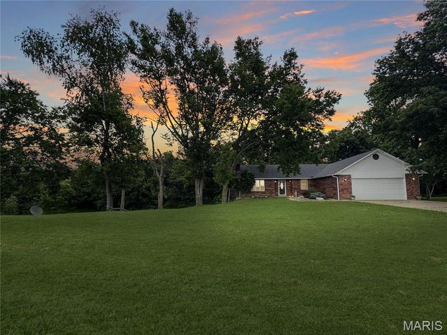 4600 Hilltop Drive, Washington, MO 63090