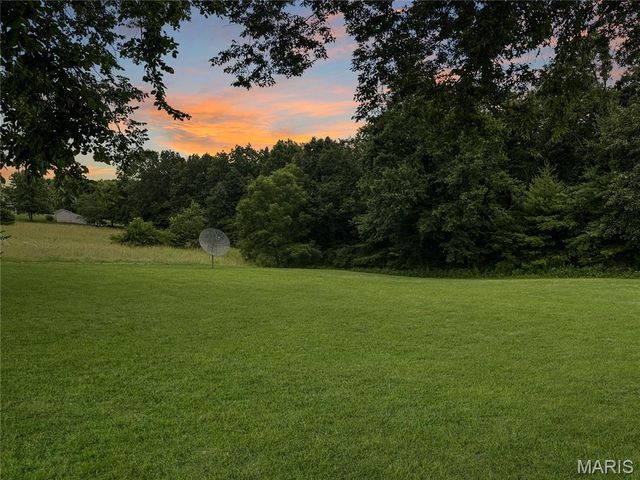 4600 Hilltop Drive, Washington, MO 63090