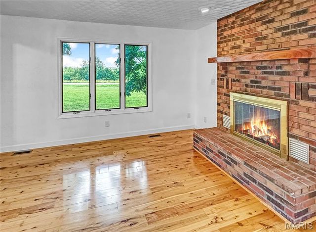 4600 Hilltop Drive, Washington, MO 63090