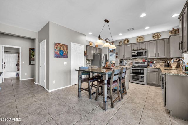 40924 N CROCKETT Trail, Anthem, AZ 85086