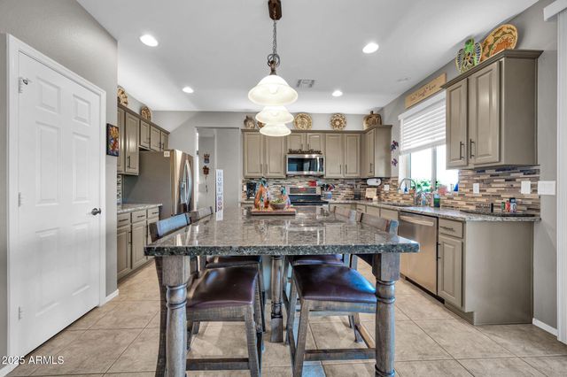 40924 N CROCKETT Trail, Anthem, AZ 85086