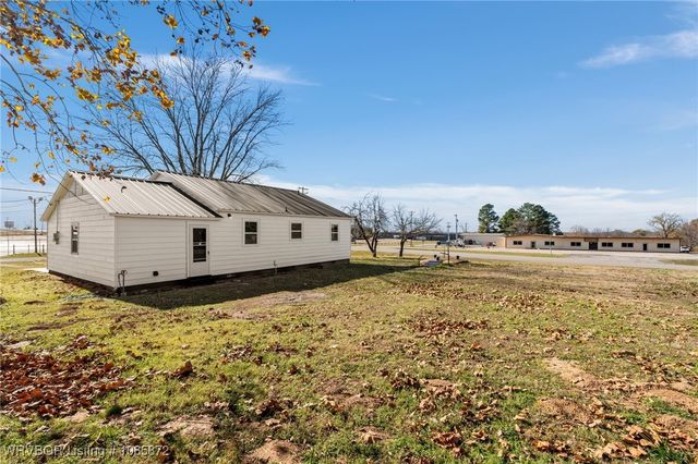 103 State Line Road, Pocola, OK 74902