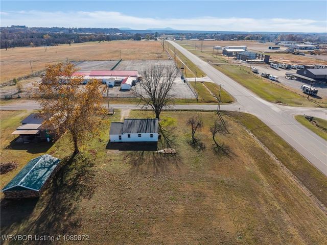 103 State Line Road, Pocola, OK 74902