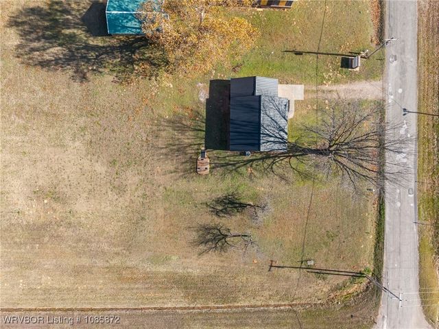 103 State Line Road, Pocola, OK 74902