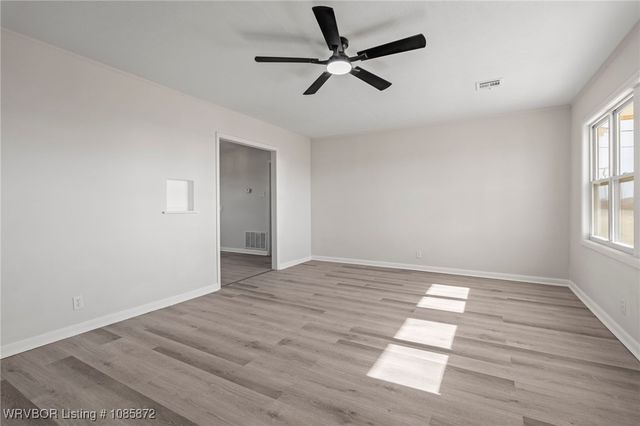 103 State Line Road, Pocola, OK 74902