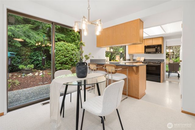 5311 136th Place SW, Edmonds, WA 98026