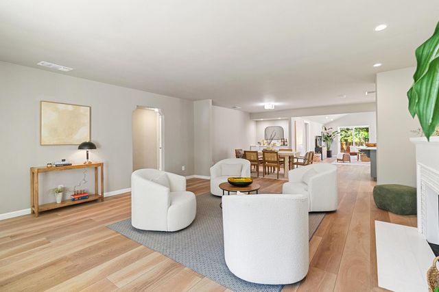 4632 Sunset Dr, Sacramento, CA 95822