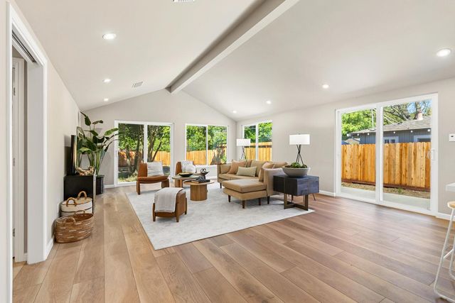 4632 Sunset Dr, Sacramento, CA 95822