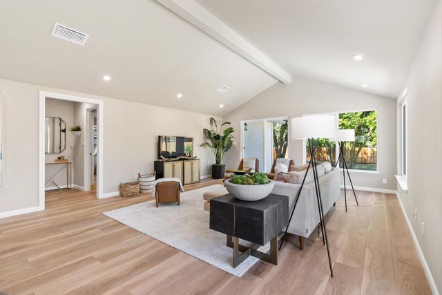 4632 Sunset Dr, Sacramento, CA 95822