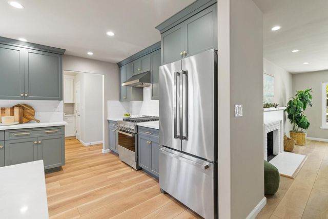 4632 Sunset Dr, Sacramento, CA 95822