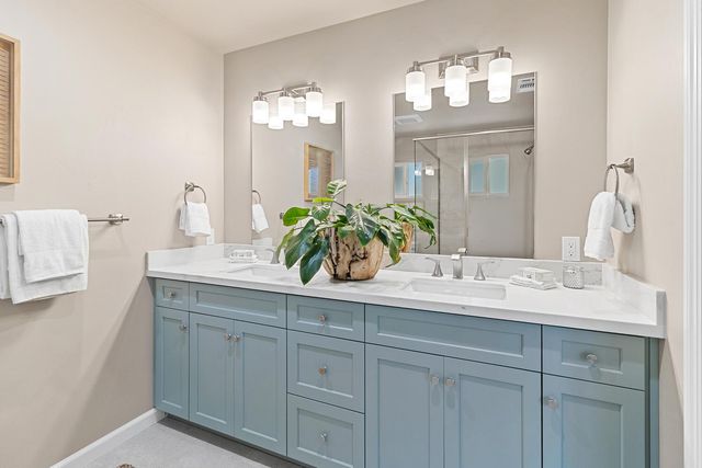 4632 Sunset Dr, Sacramento, CA 95822