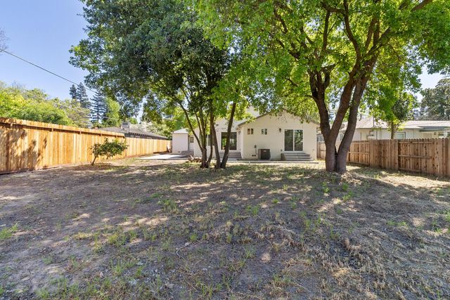 4632 Sunset Dr, Sacramento, CA 95822