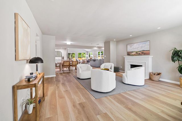 4632 Sunset Dr, Sacramento, CA 95822