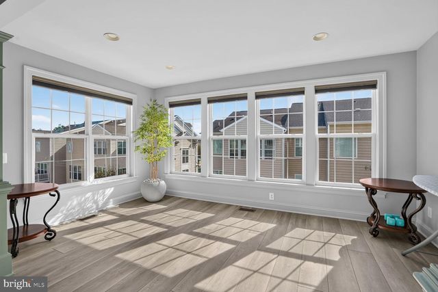 43549 WHITE CAP TER, Chantilly, VA 20152