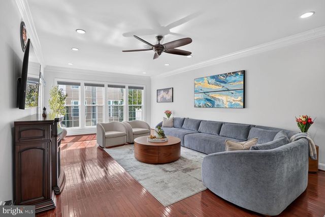 43549 WHITE CAP TER, Chantilly, VA 20152