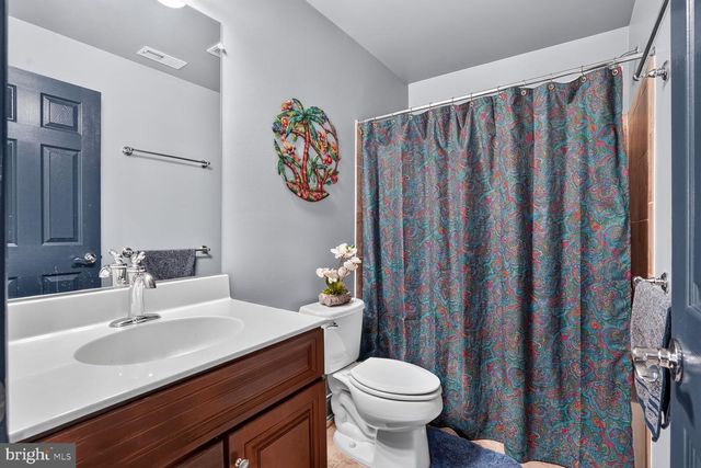 43549 WHITE CAP TER, Chantilly, VA 20152